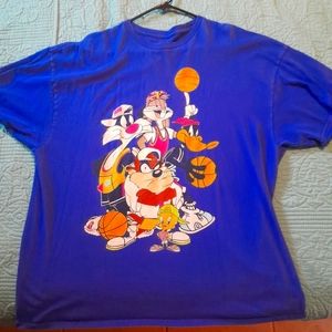 VINTAGE Looney Tunes Street Ball Tee